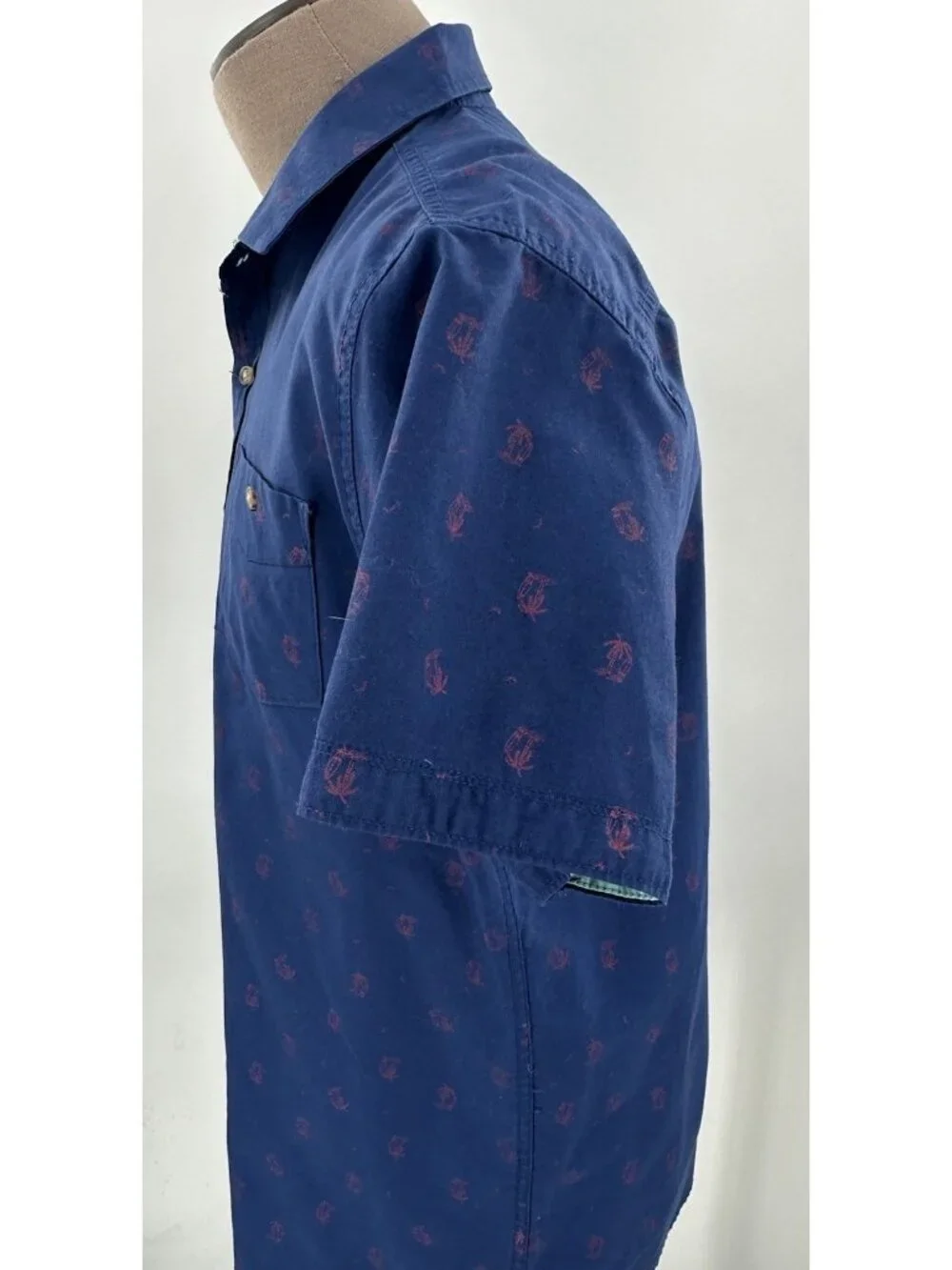 Free Planet Men's Button Front Shirt Blue Red Beach Surfing Memorial 4th Large - Picture 8 of 10